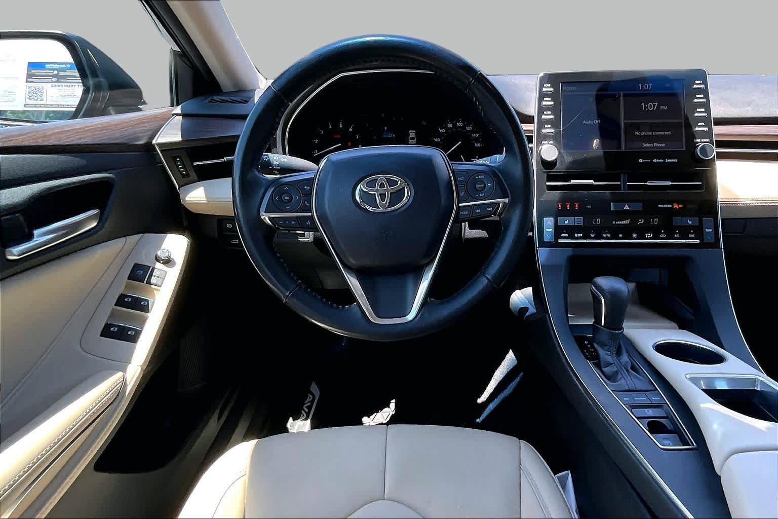 Used 2019 Toyota Avalon XLE w/ Moonroof Package FWD image 6