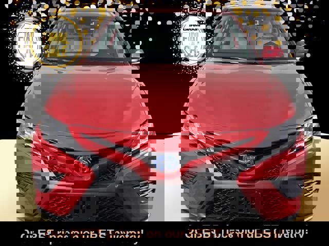 Used 2020 Toyota Camry SE image 3