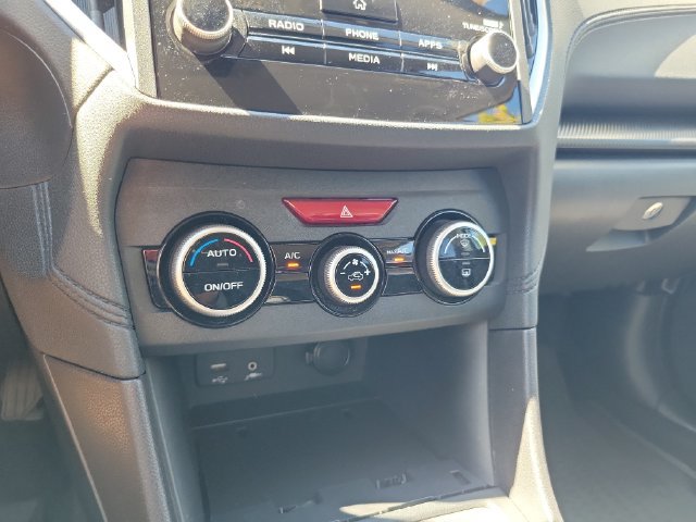 Used 2020 Subaru Crosstrek 2.0i AWD/4WD image 21