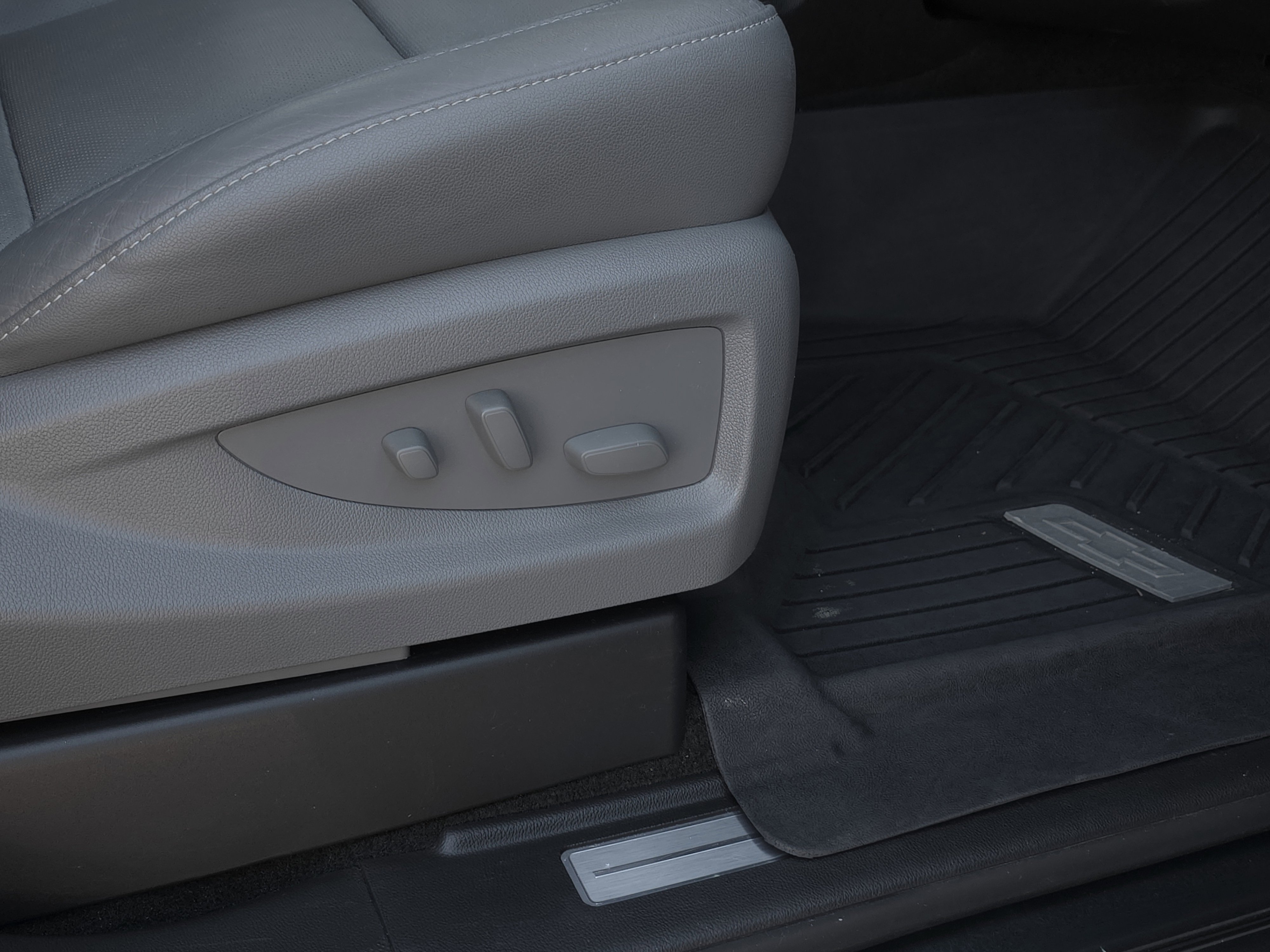 Used 2018 Chevrolet Silverado 1500 LTZ Z71 w/ LTZ Plus Package image 42