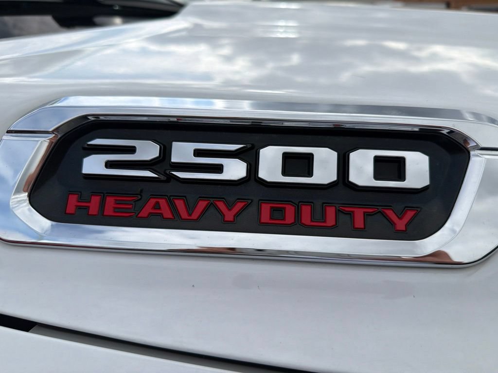 Used 2020 RAM 2500 Tradesman w/ Chrome Appearance Group AWD/4WD image 7