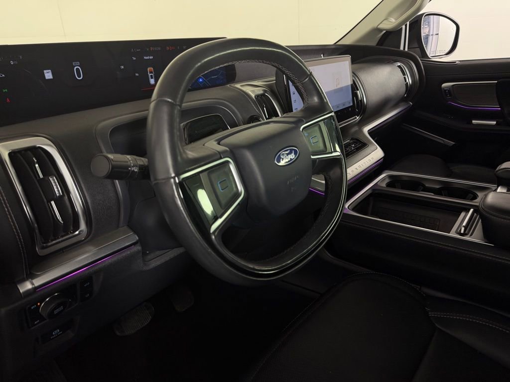 Used 2025 Ford Expedition Max Platinum image 22