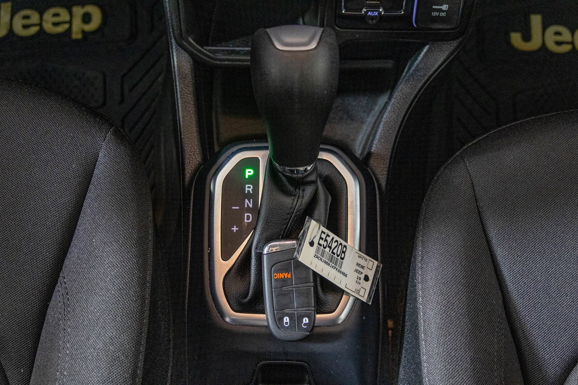 Used 2019 Jeep Renegade Latitude FWD image 25