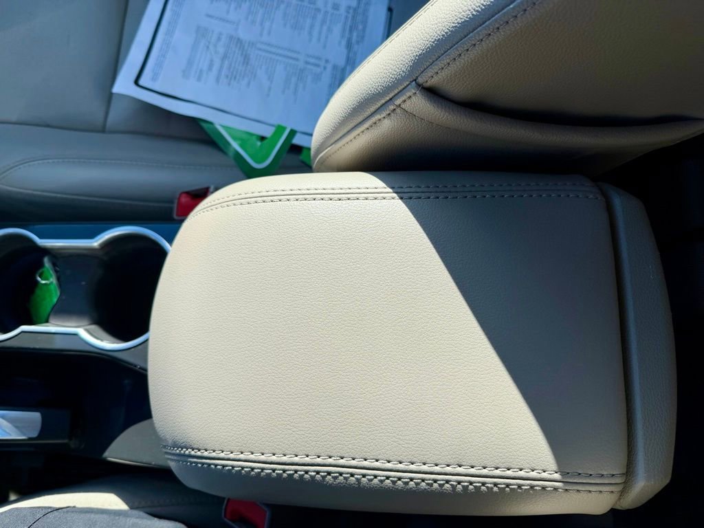 Used 2014 Ford Escape Titanium w/ Equipment Group 401A image 34