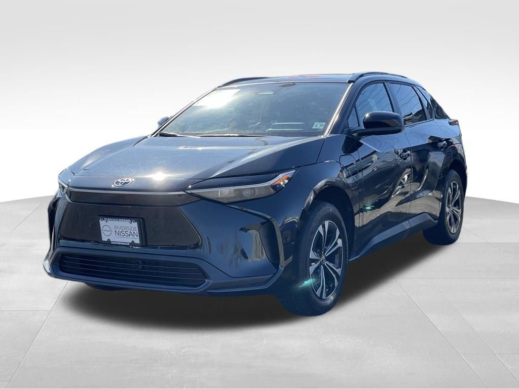 Used 2025 Toyota bZ4X FWD w/ Weather Package image 2