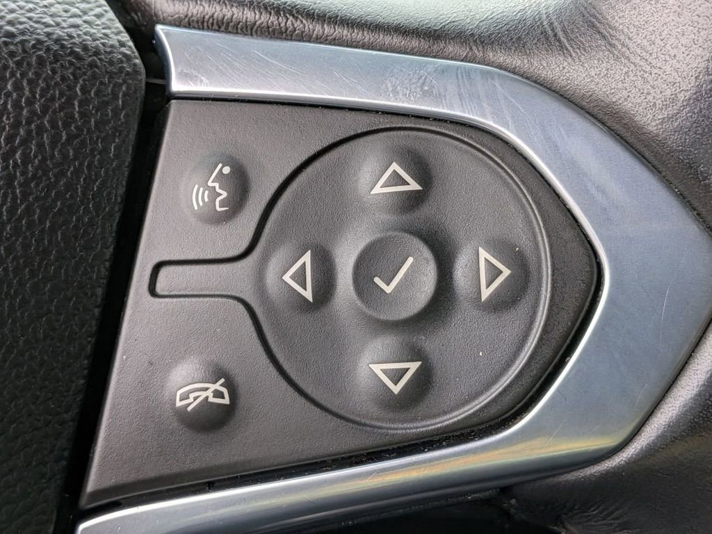 Used 2021 Chevrolet Traverse RS w/ LPO, Cargo Package FWD image 20