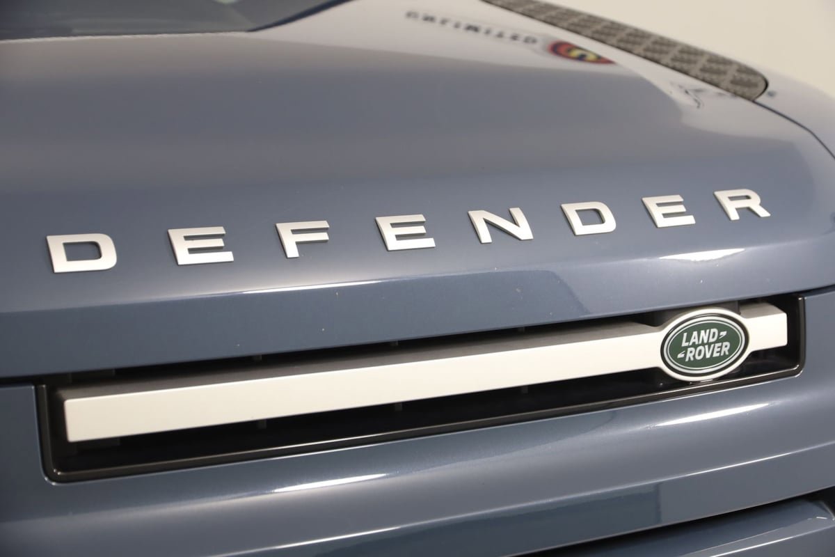 Used 2020 Land Rover Defender 110 SE AWD/4WD image 17