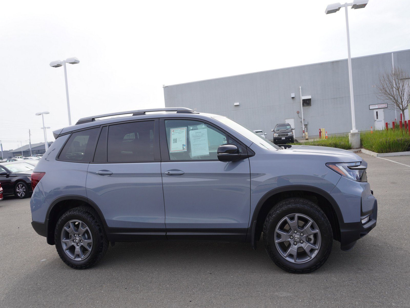 Used 2025 Honda Passport TrailSport image 4