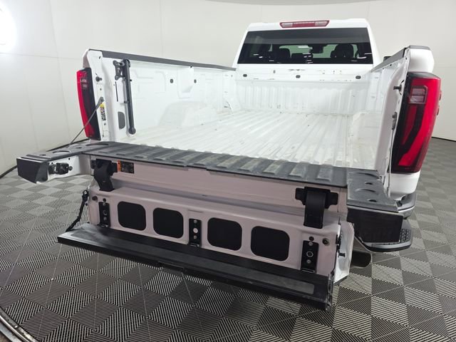 Certified 2025 GMC Sierra 3500 SLT w/ X31 Off-Road Package image 10