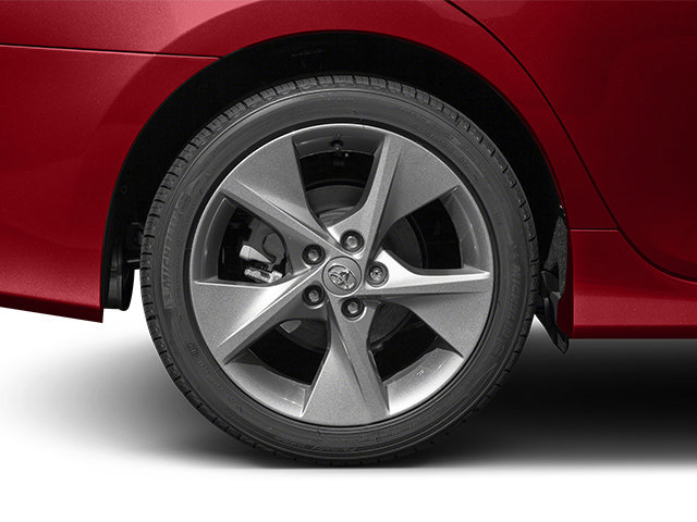 Used 2014 Toyota Camry LE FWD image 12