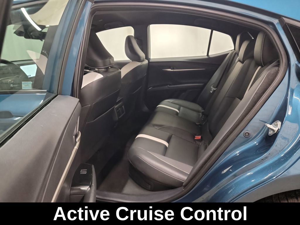 Used 2025 Toyota Camry SE image 10