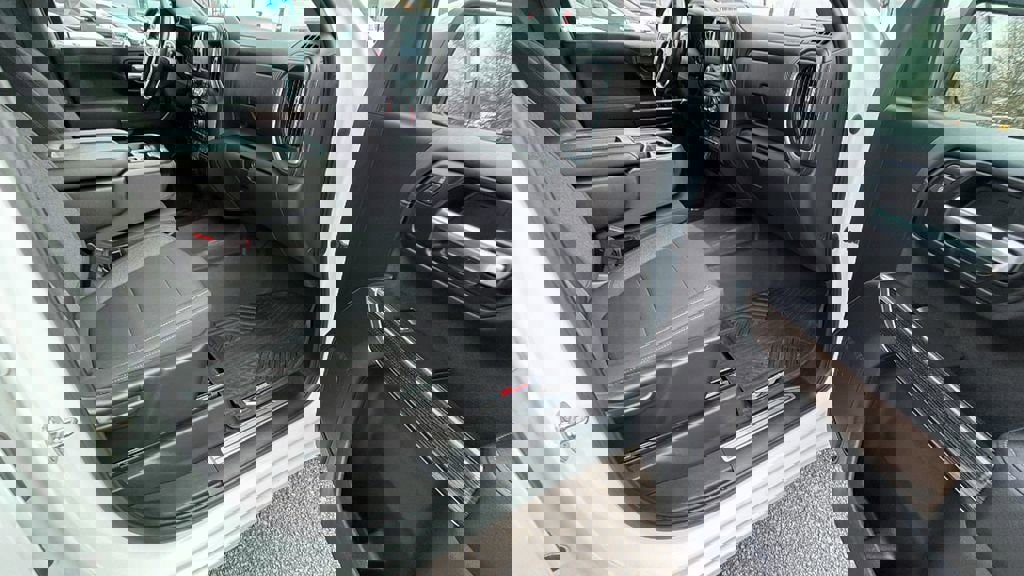 Used 2020 Chevrolet Silverado 1500 LT w/ All-Star Edition image 16