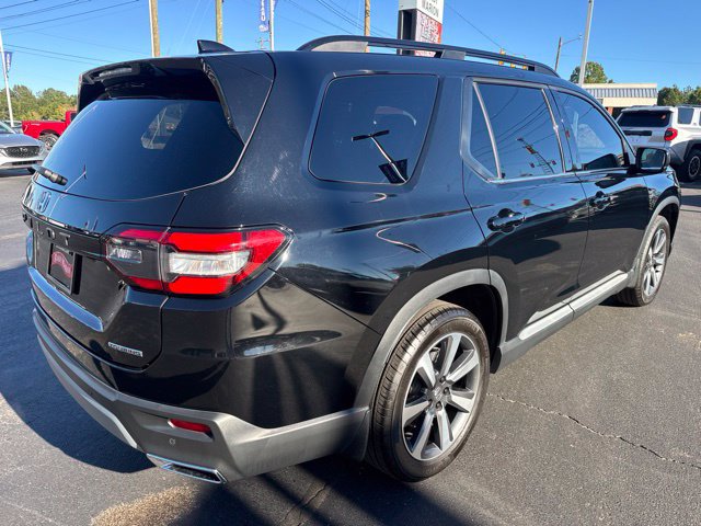 Used 2025 Honda Pilot Touring image 5