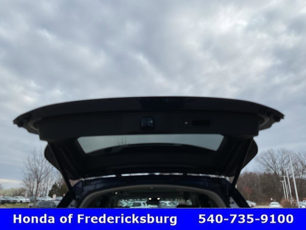 Used 2025 Honda Pilot Elite image 17