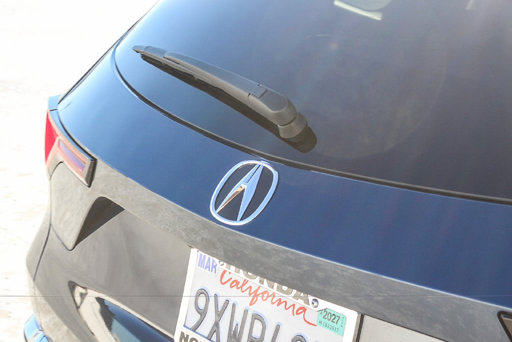 Used 2026 Acura MDX w/ Technology Package FWD image 8