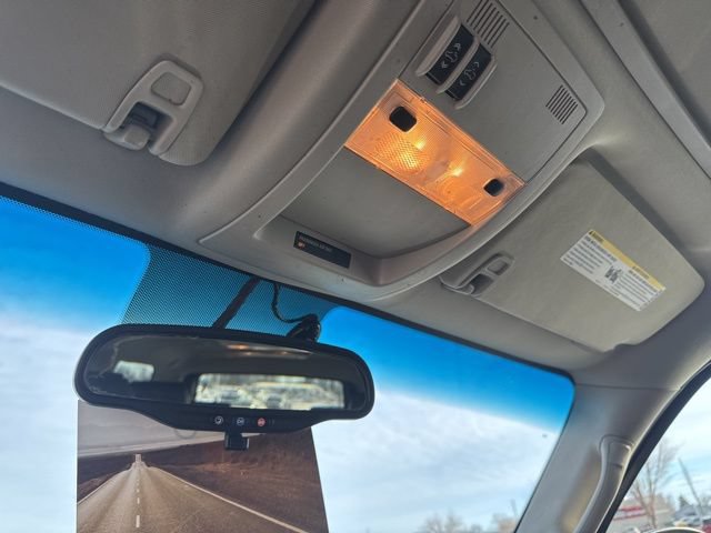 Used 2013 Chevrolet Suburban LT AWD/4WD image 17