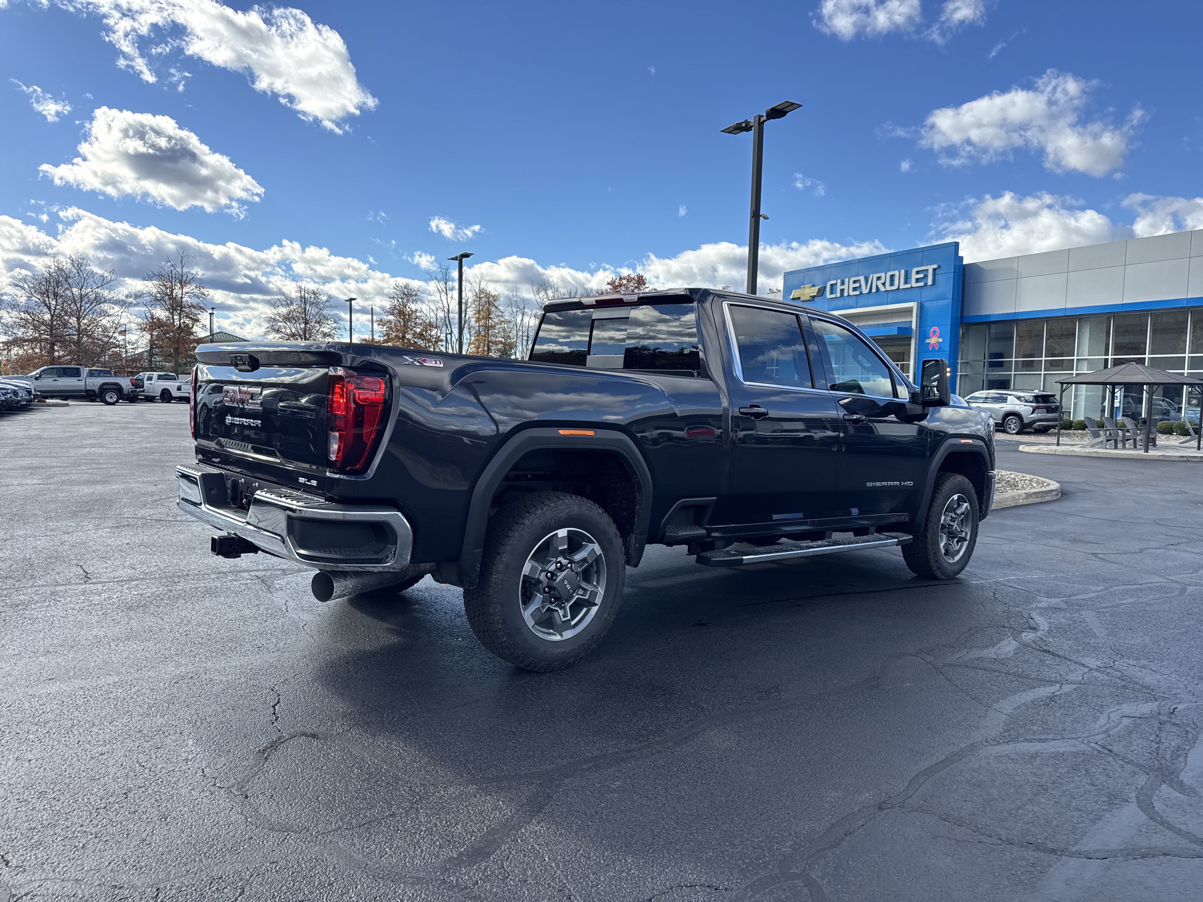 New 2026 GMC Sierra 2500 SLE w/ Preferred Package image 6