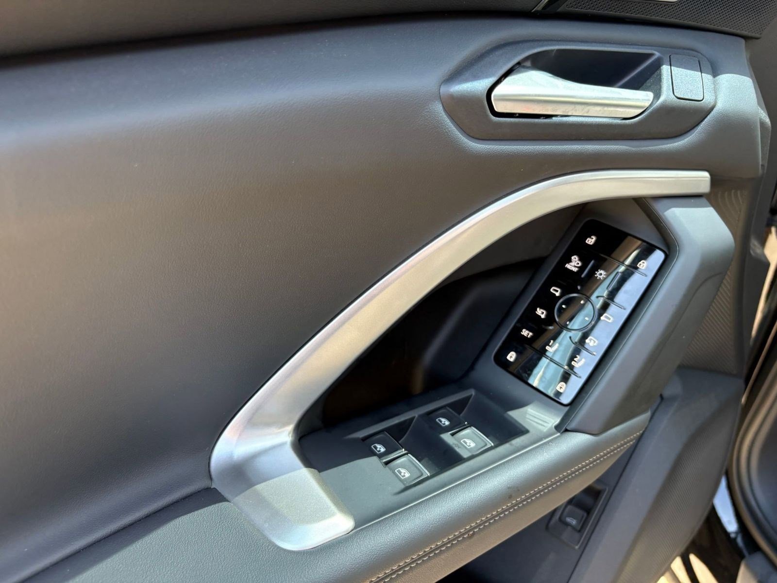 New 2025 Audi Q5 Prestige image 14