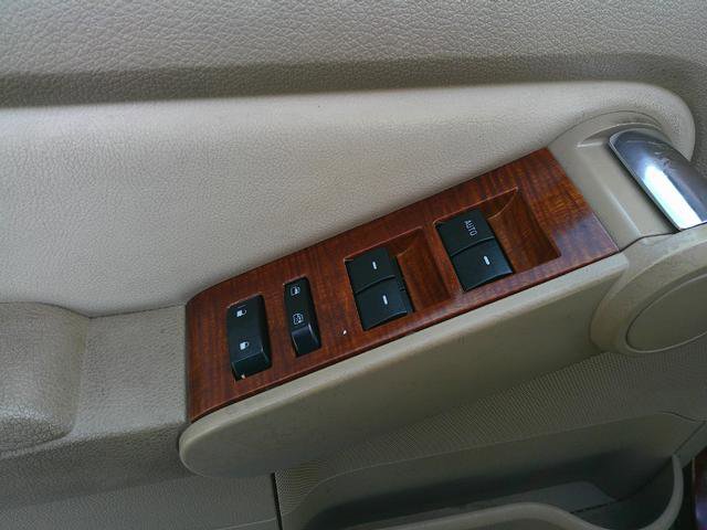 Used 2010 Ford Explorer Eddie Bauer image 9