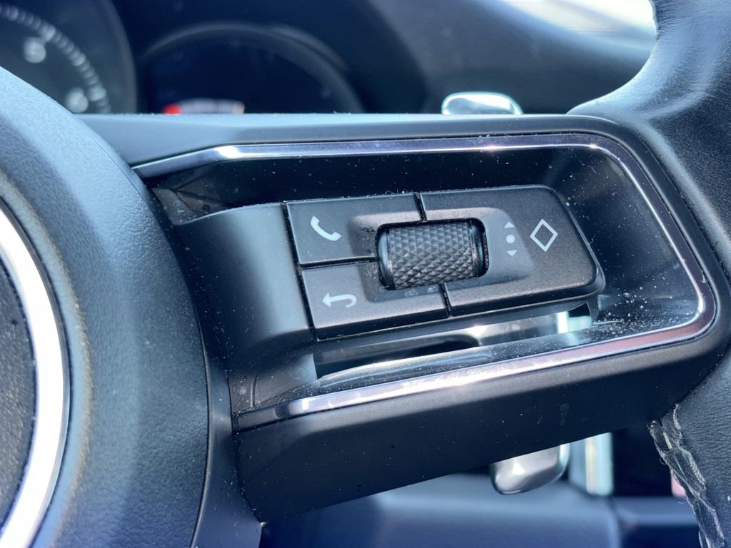 Used 2023 Porsche Macan image 12