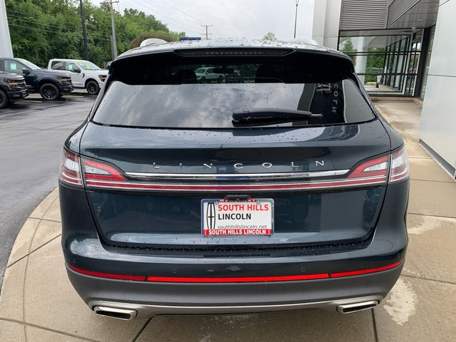 Used 2021 Lincoln Nautilus Reserve AWD/4WD image 4