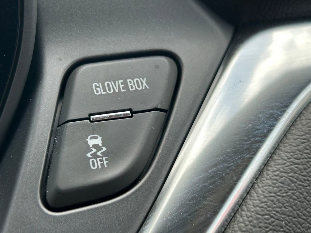 Used 2025 Chevrolet Blazer LT image 30