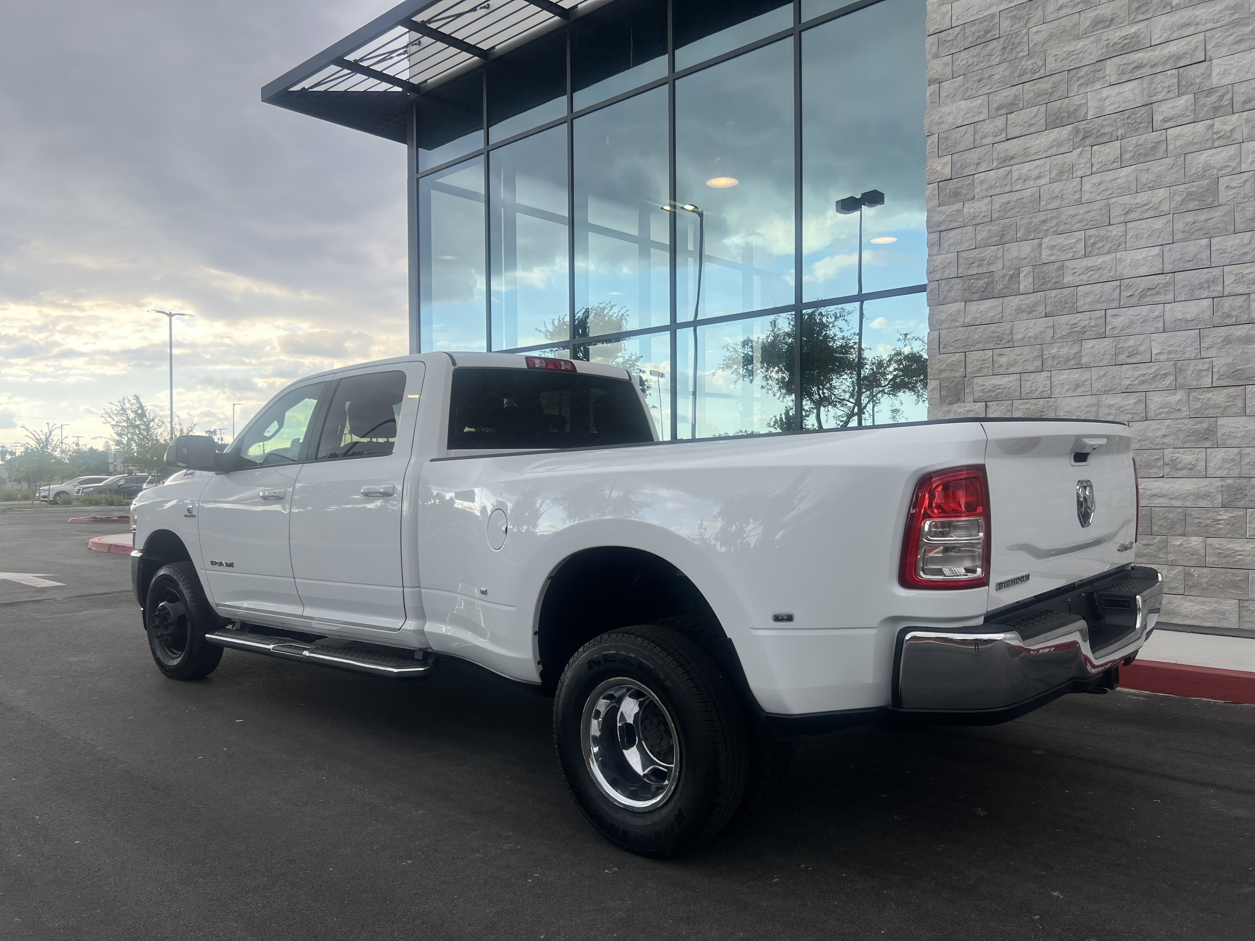 Used 2022 RAM 3500 Big Horn AWD/4WD image 24