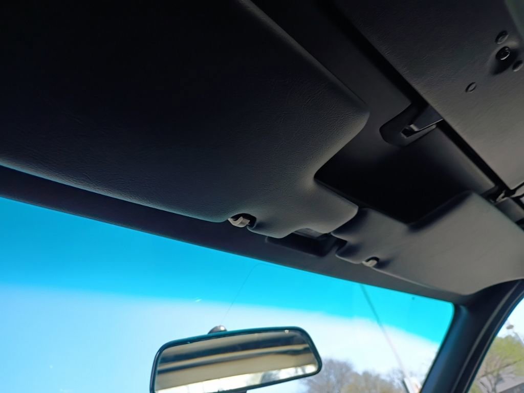 Used 1994 Porsche 968 Coupe RWD image 20