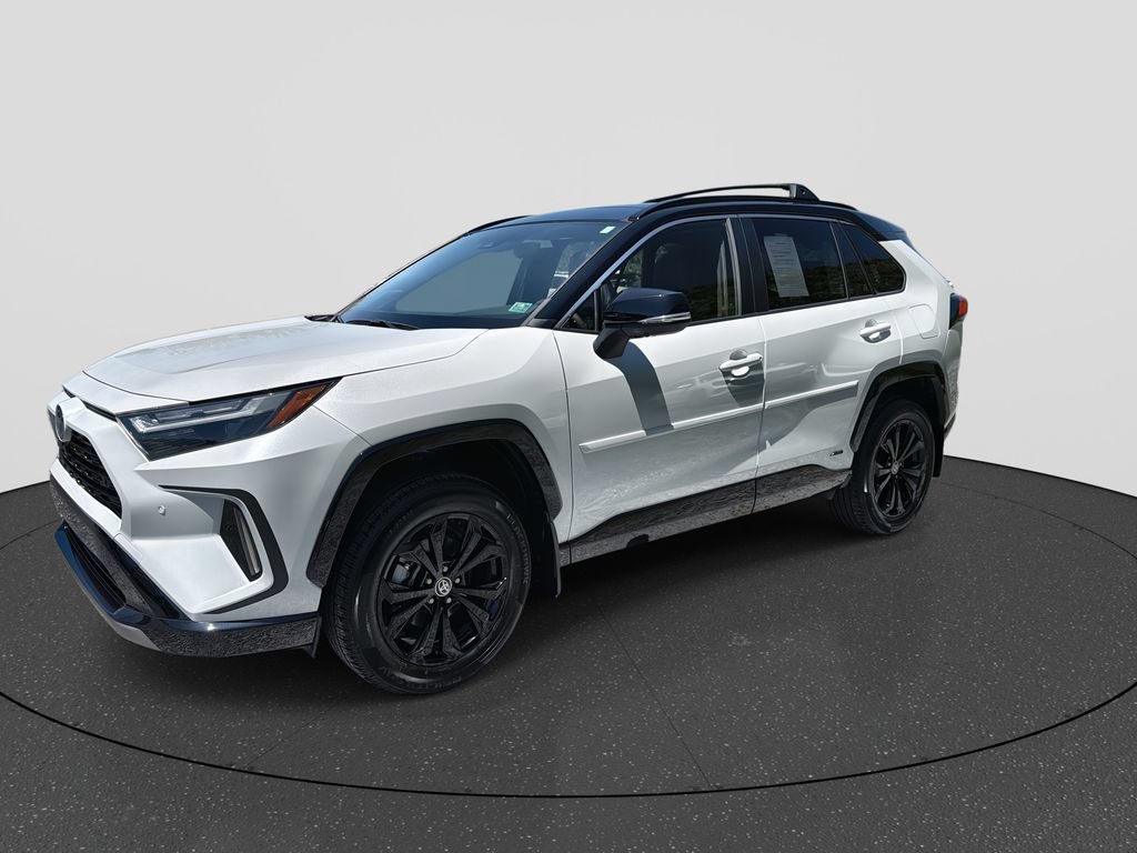 Used 2023 Toyota RAV4 XSE AWD/4WD image 10