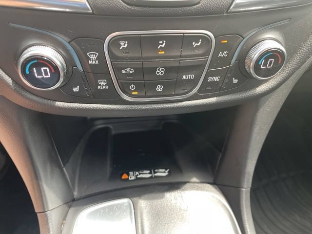 Used 2020 Chevrolet Equinox Premier FWD image 41