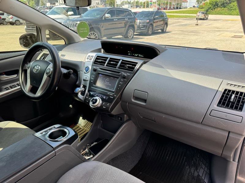 Used 2014 Toyota Prius V Three FWD image 10