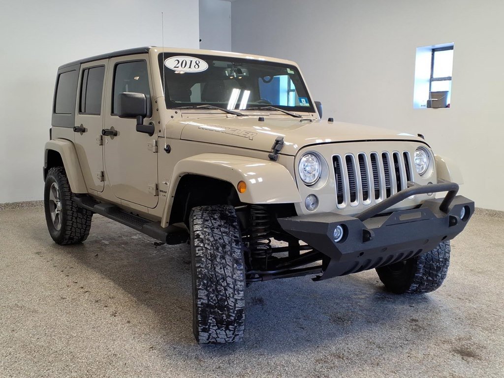 Used 2018 Jeep Wrangler Unlimited Sahara w/ Dual Top Group image 3