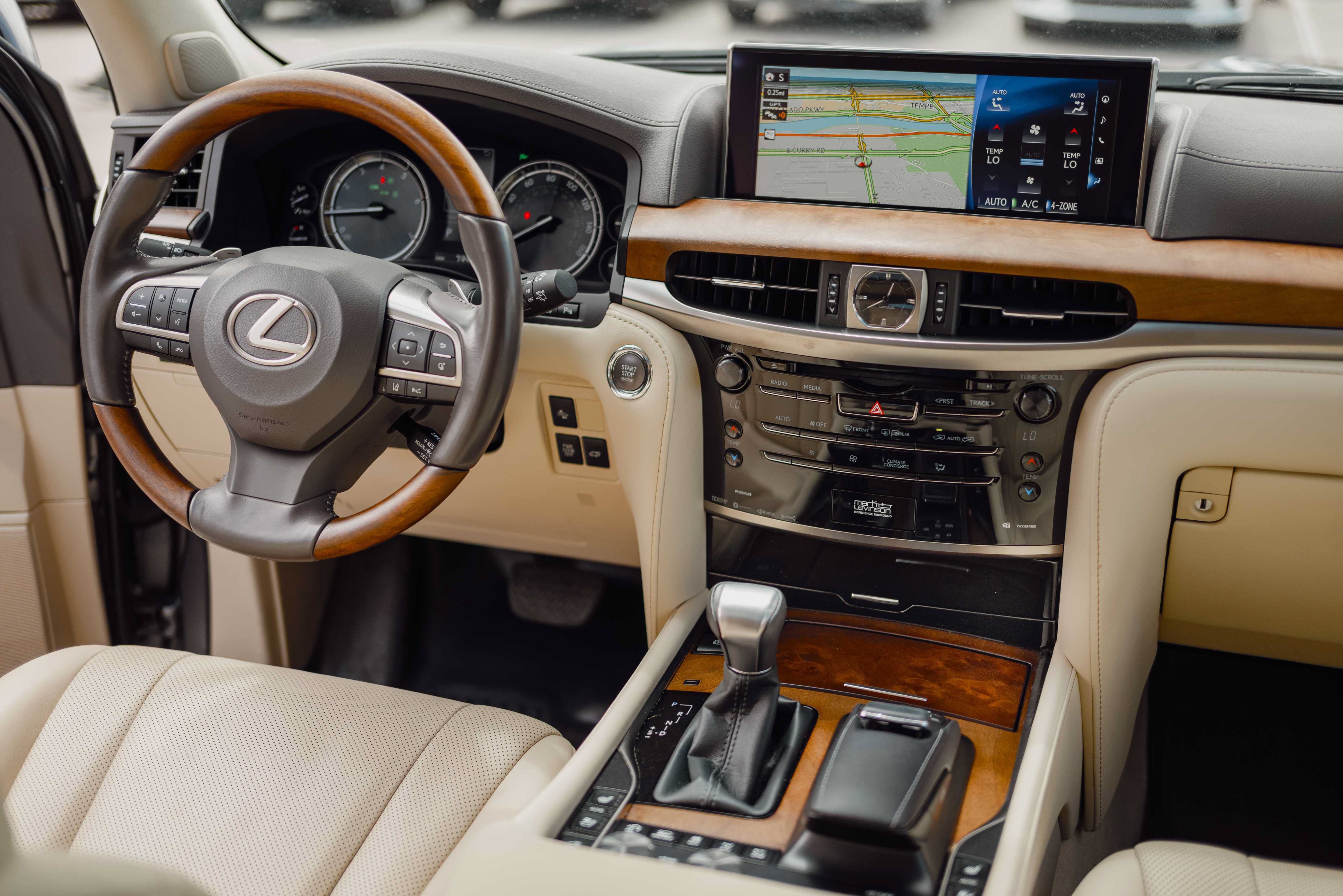 Used 2016 Lexus LX 570 4WD w/ Luxury Package image 7