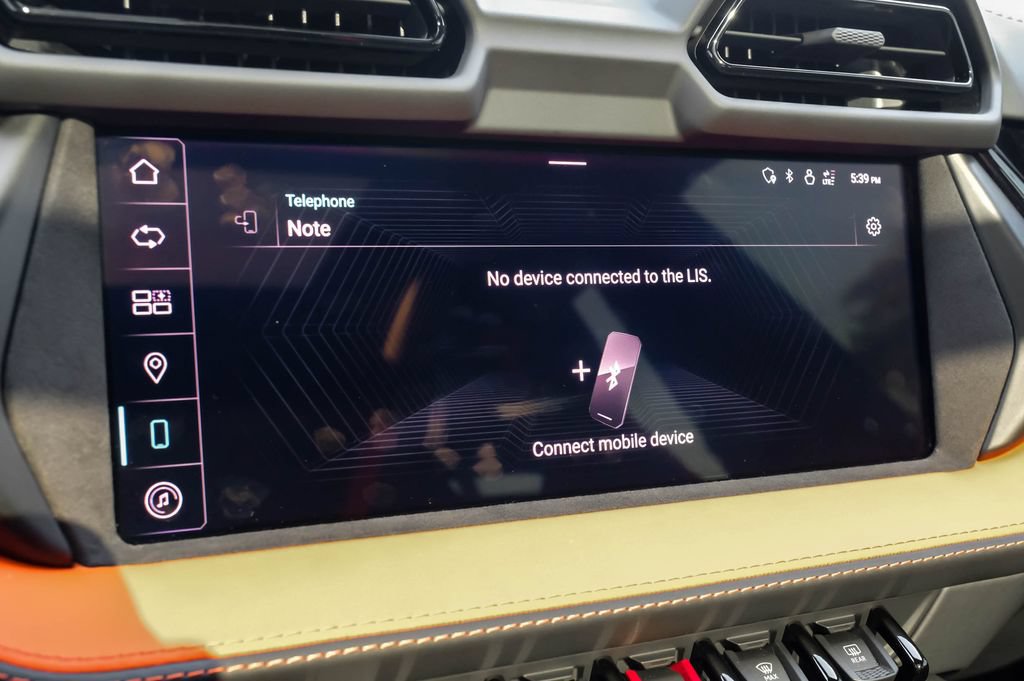 Used 2025 Lamborghini Urus SE AWD/4WD image 34