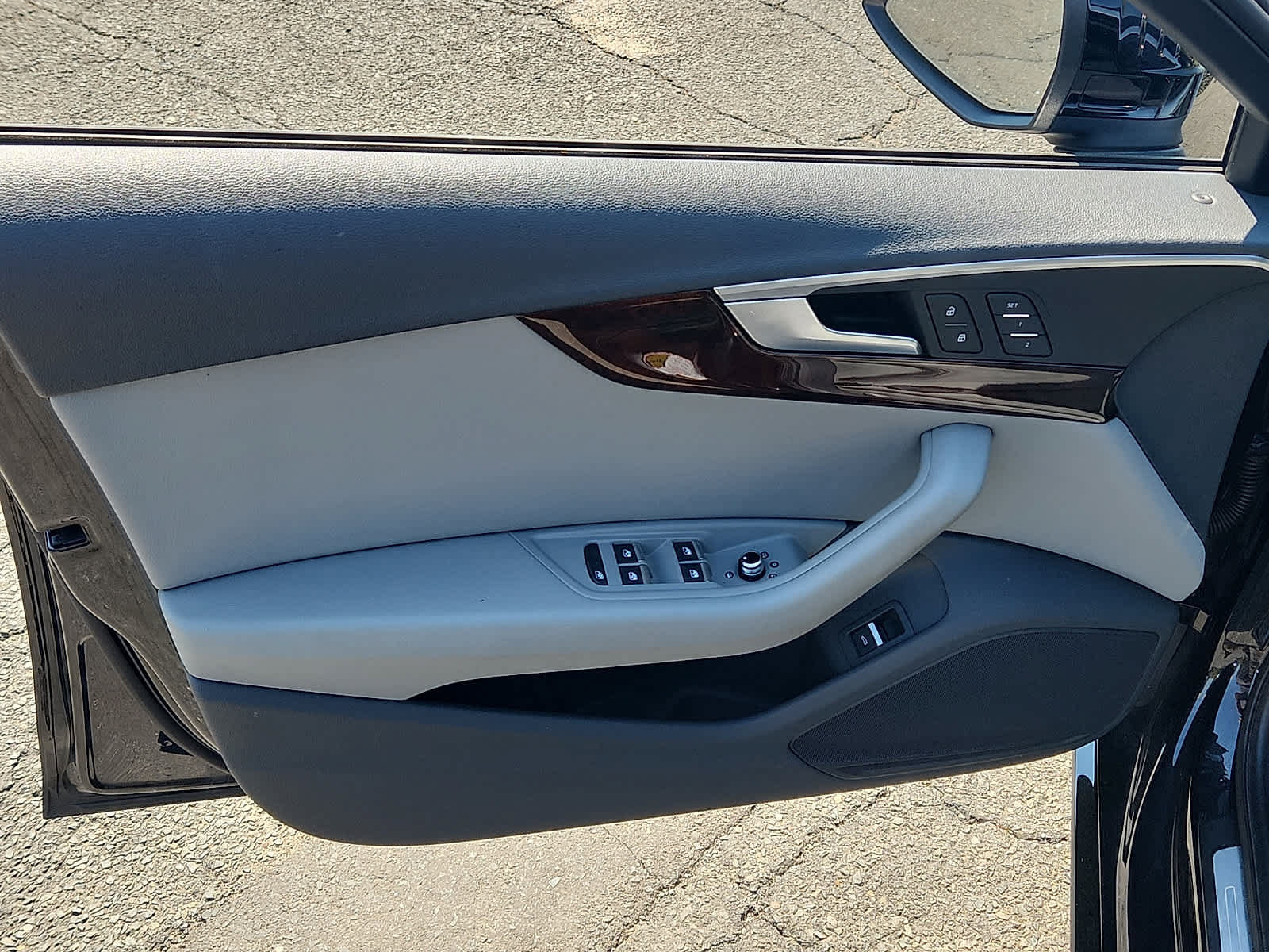 Used 2019 Audi A4 2.0T Premium w/ Convenience Package AWD/4WD image 13