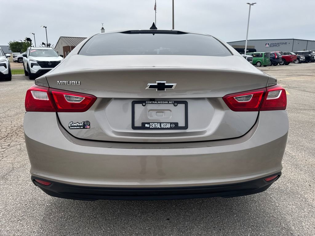 Used 2022 Chevrolet Malibu LS FWD image 5