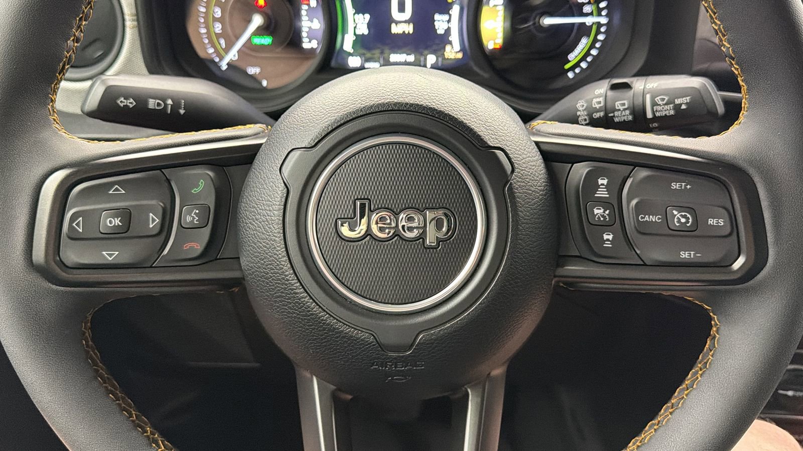 Used 2024 Jeep Wrangler Unlimited AWD/4WD image 28
