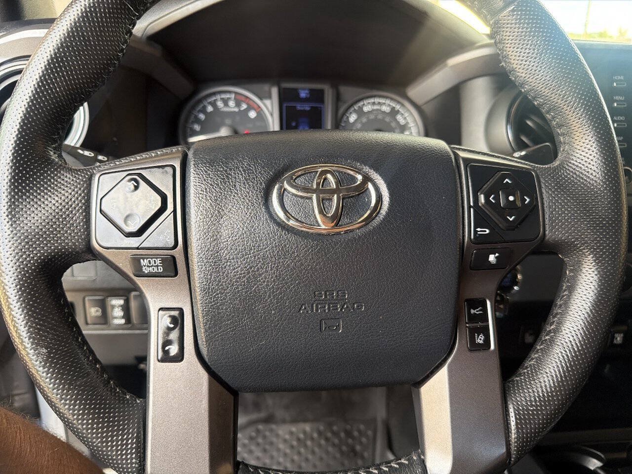 Used 2020 Toyota Tacoma TRD Sport w/ Technology Package RWD image 28