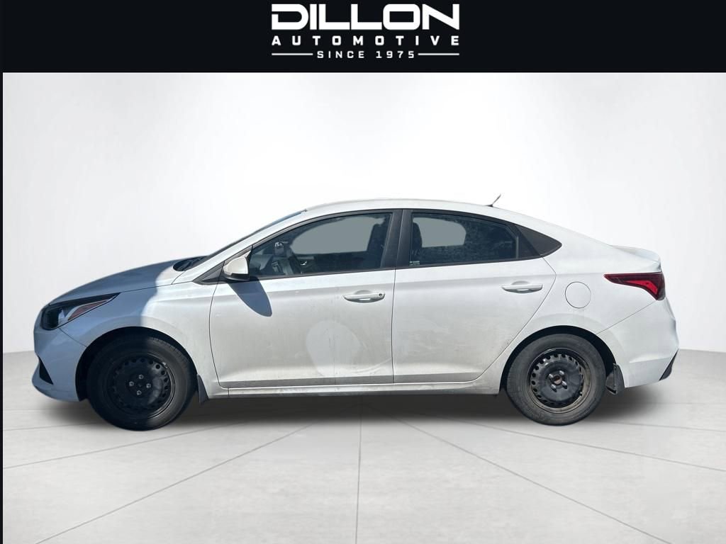 Used 2019 Hyundai Accent SE FWD image 2