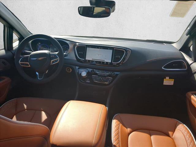 New 2026 Chrysler Pacifica Pinnacle FWD image 15