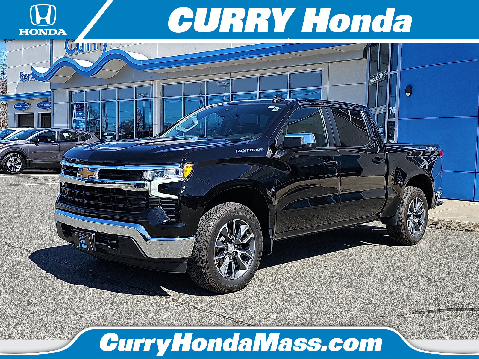 Used 2024 Chevrolet Silverado 1500 LT image 1