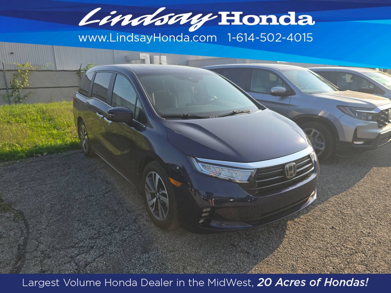 Used 2024 Honda Odyssey Touring image 3