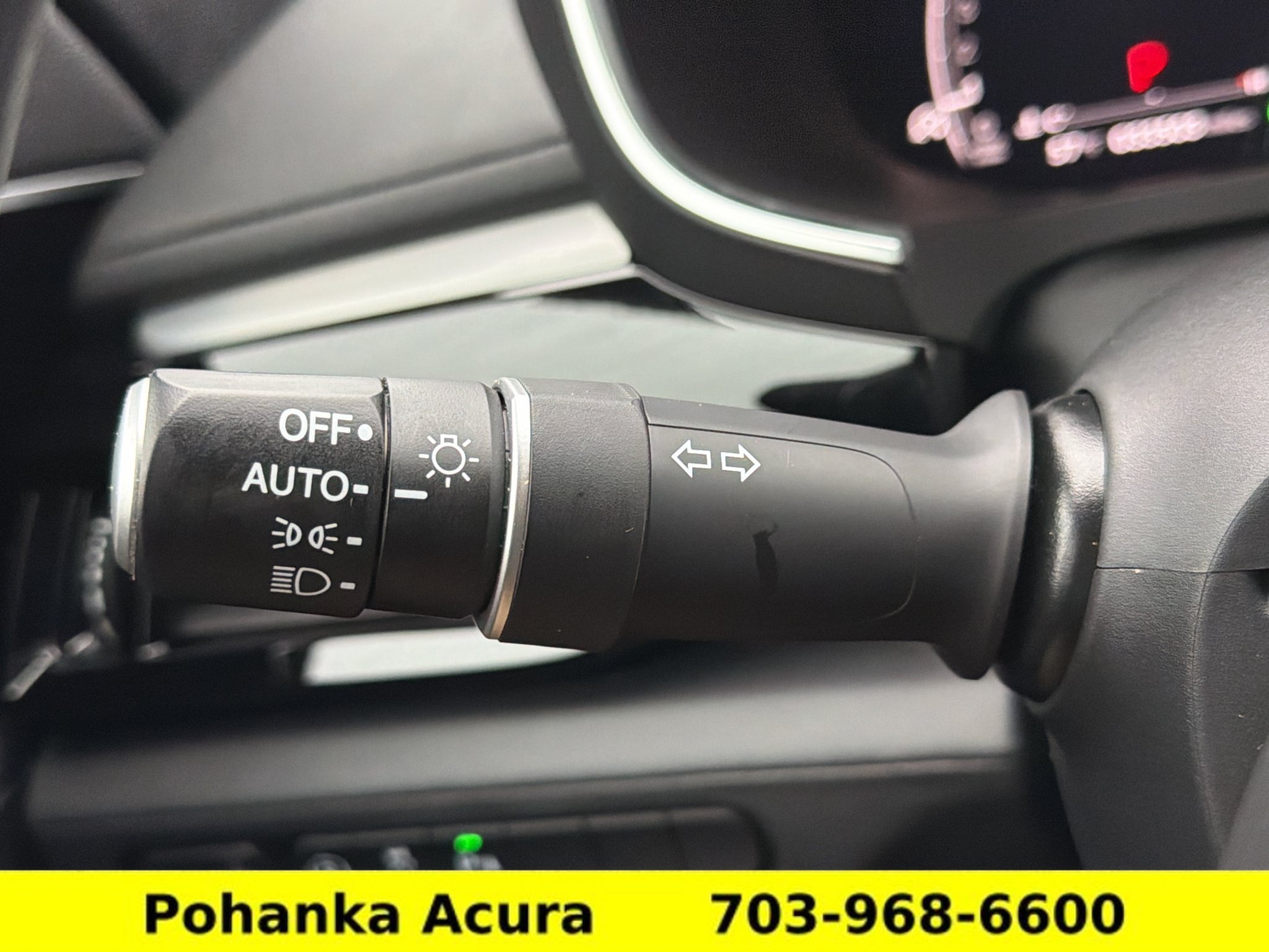 Used 2024 Acura MDX w/ Technology Package AWD/4WD image 10