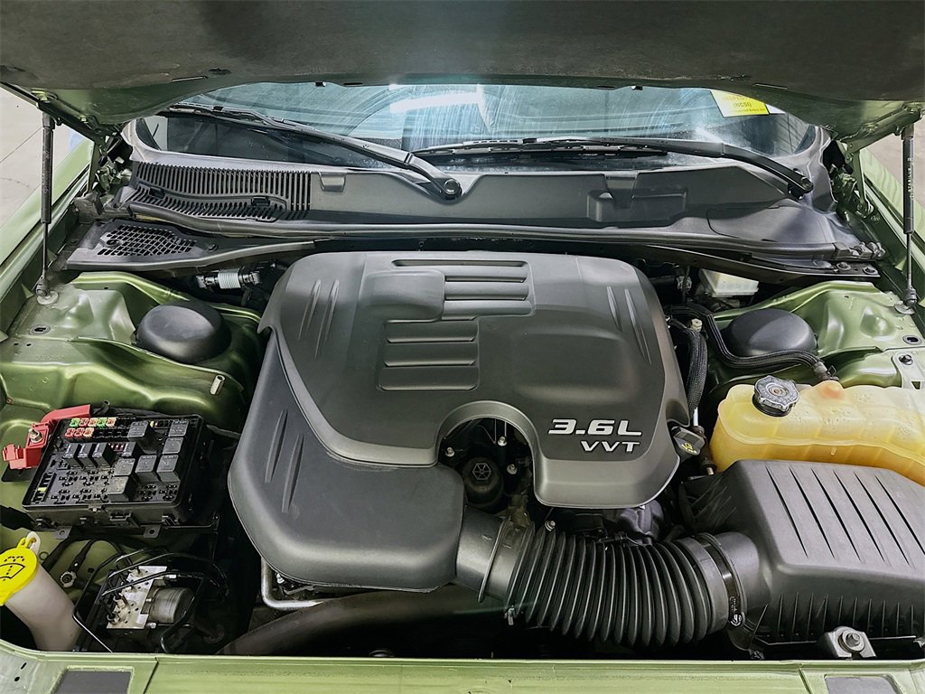 Used 2022 Dodge Challenger SXT w/ Blacktop Package image 32