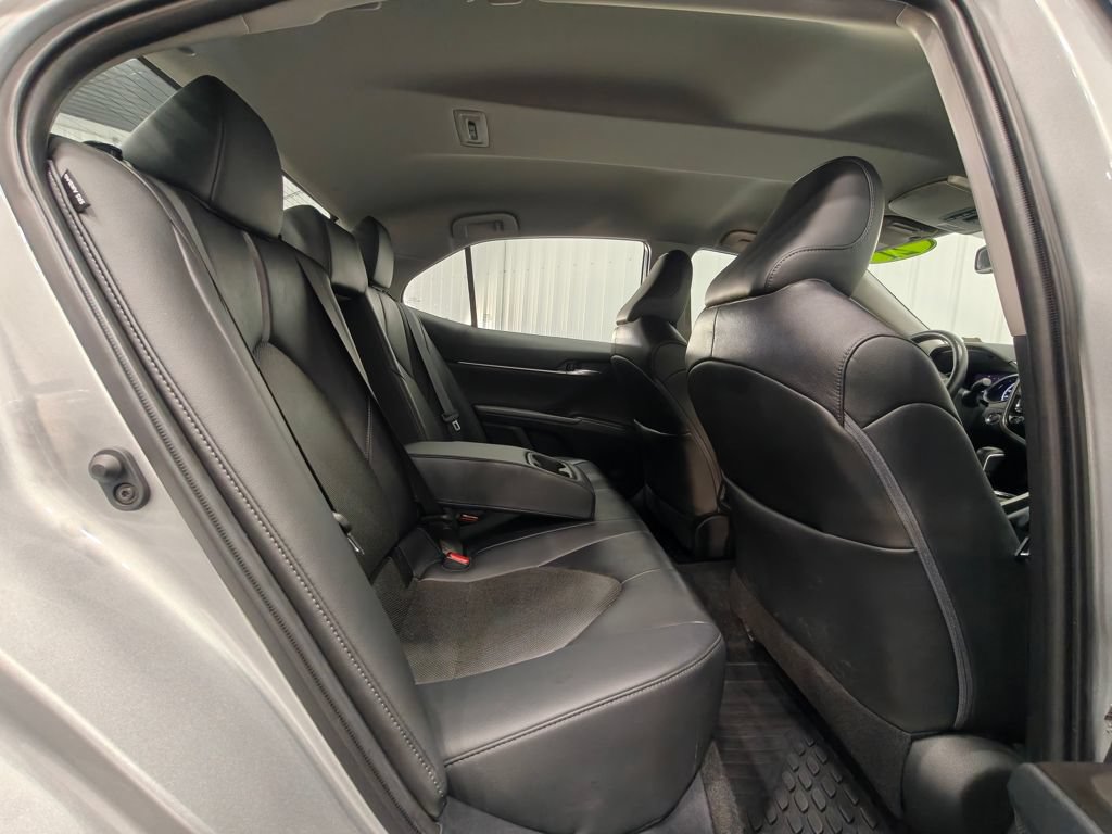 Used 2021 Toyota Camry XLE AWD/4WD image 24