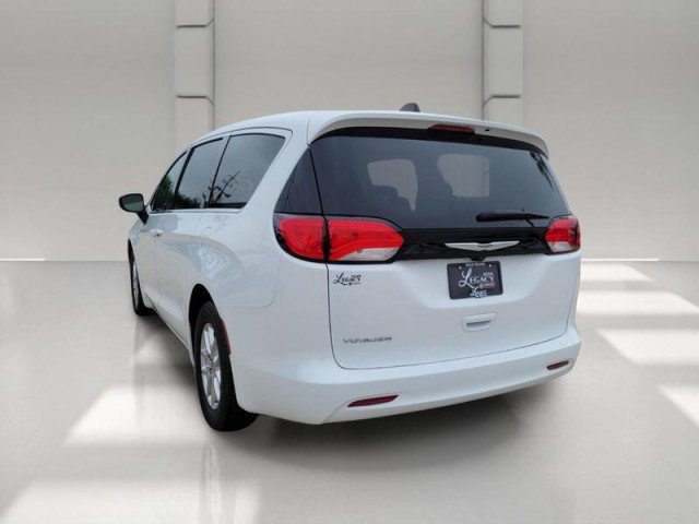Used 2023 Chrysler Voyager LX FWD image 6