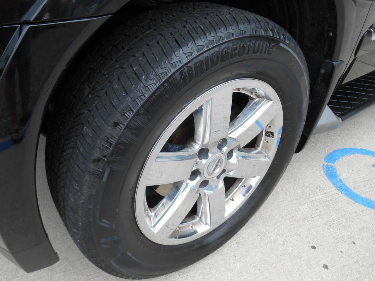 Used 2011 Nissan Armada Platinum w/ 2nd Row Captain Seat Pkg AWD/4WD image 20