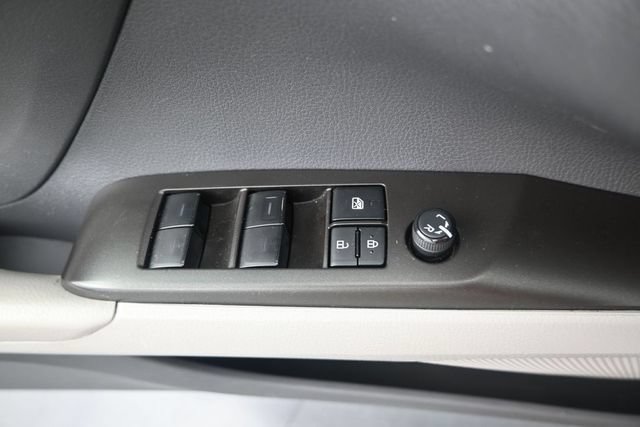 Used 2022 Toyota Camry LE FWD image 11