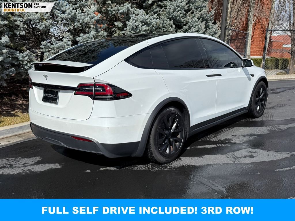 Used 2022 Tesla Model X image 8