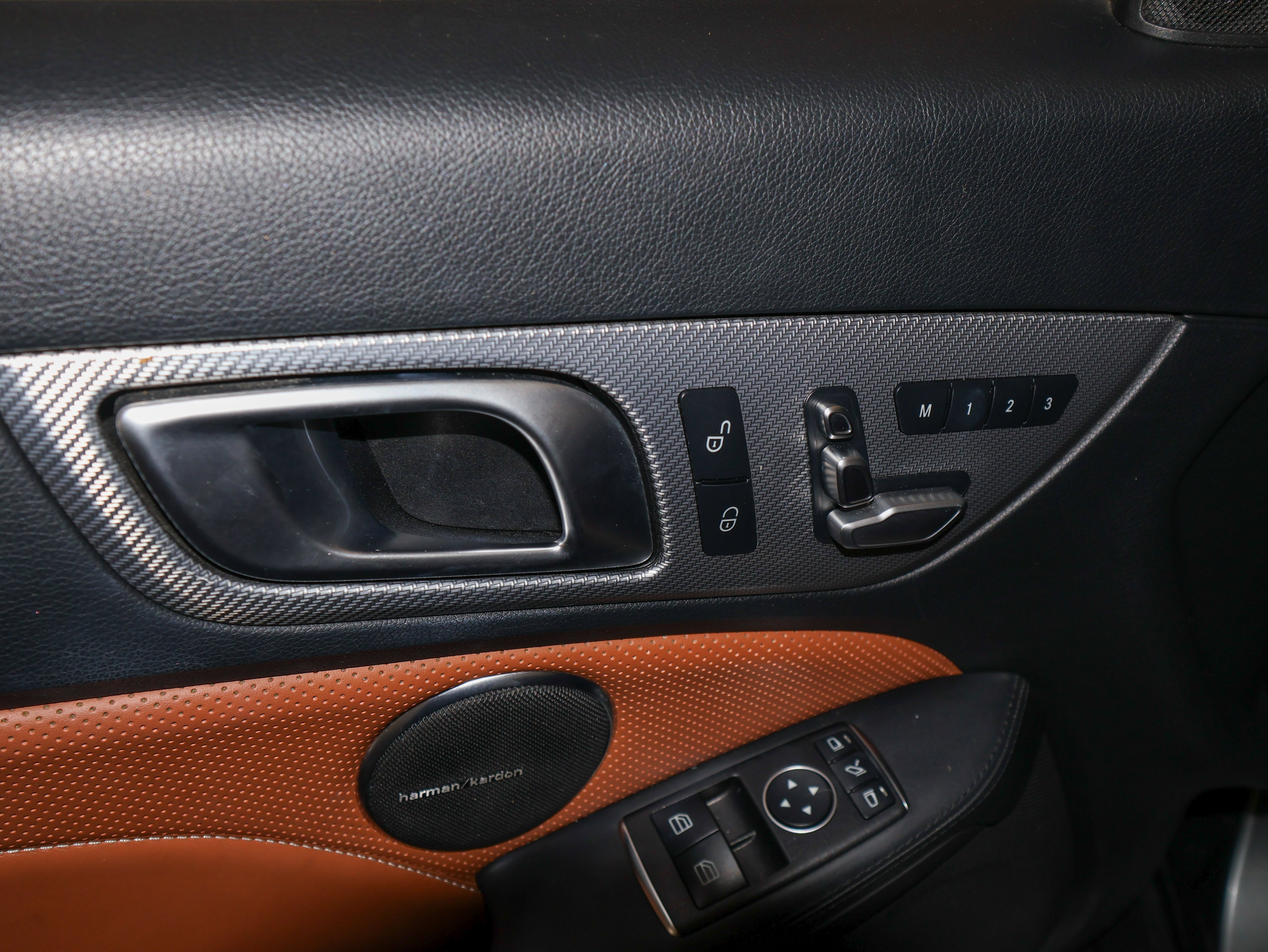 Used 2019 Mercedes-Benz SLC 43 AMG image 18